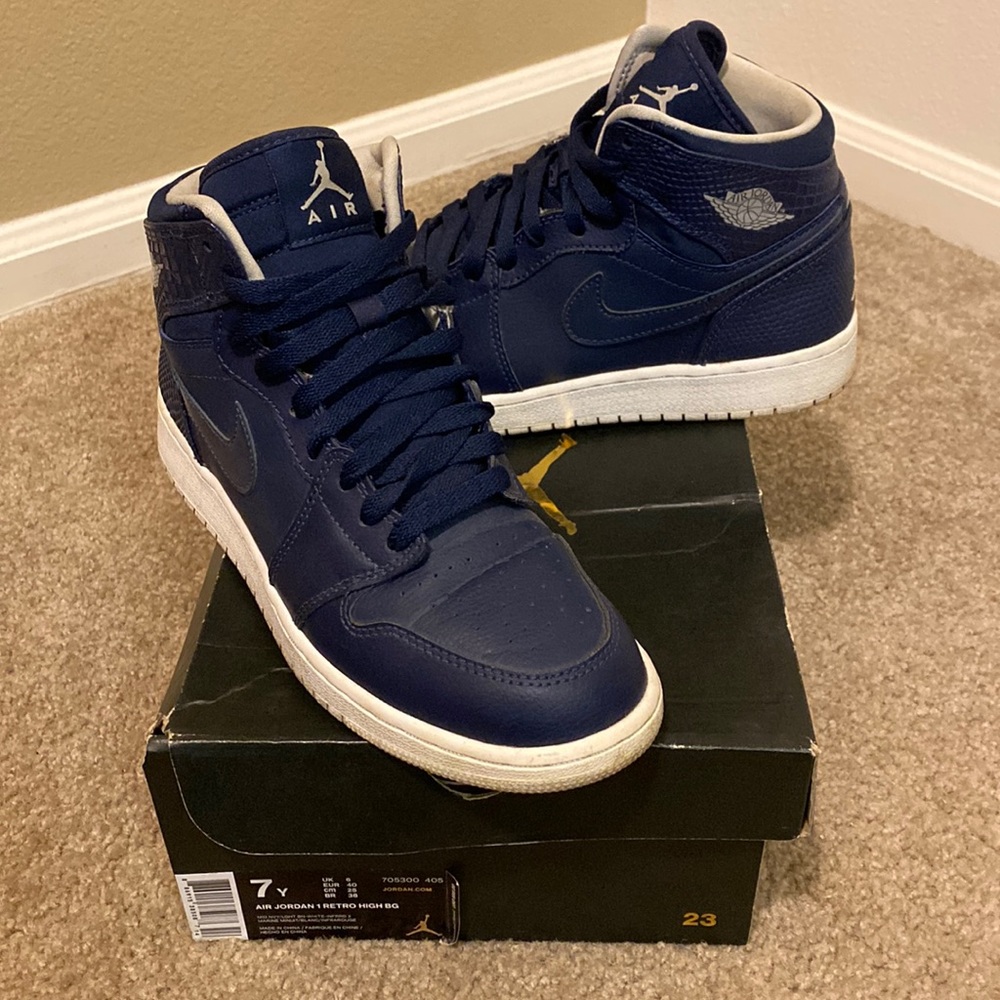 Jordan 1 Retro High Midnight Navy Size 7y GS